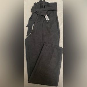 Express Belted Paperbag Ankle High Rise Pant. Size 2 short. Color charcoal gray
